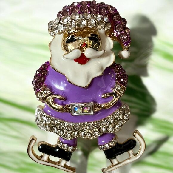 Charming Santa & Skate Shoes Brooch Pin. Red, Purple or Green - Picture 6 of 6